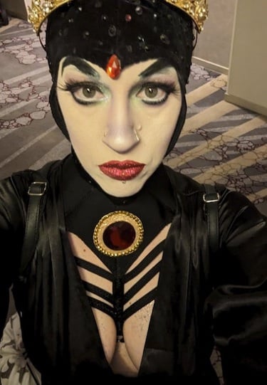 Selfie by burlesque performer Jessica Nova dressed as the Evil Queen from Snow White and the Seven Dwarves